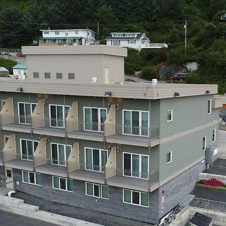 Kodiak Compass Suites Bagian luar foto