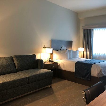 Kodiak Compass Suites Bagian luar foto