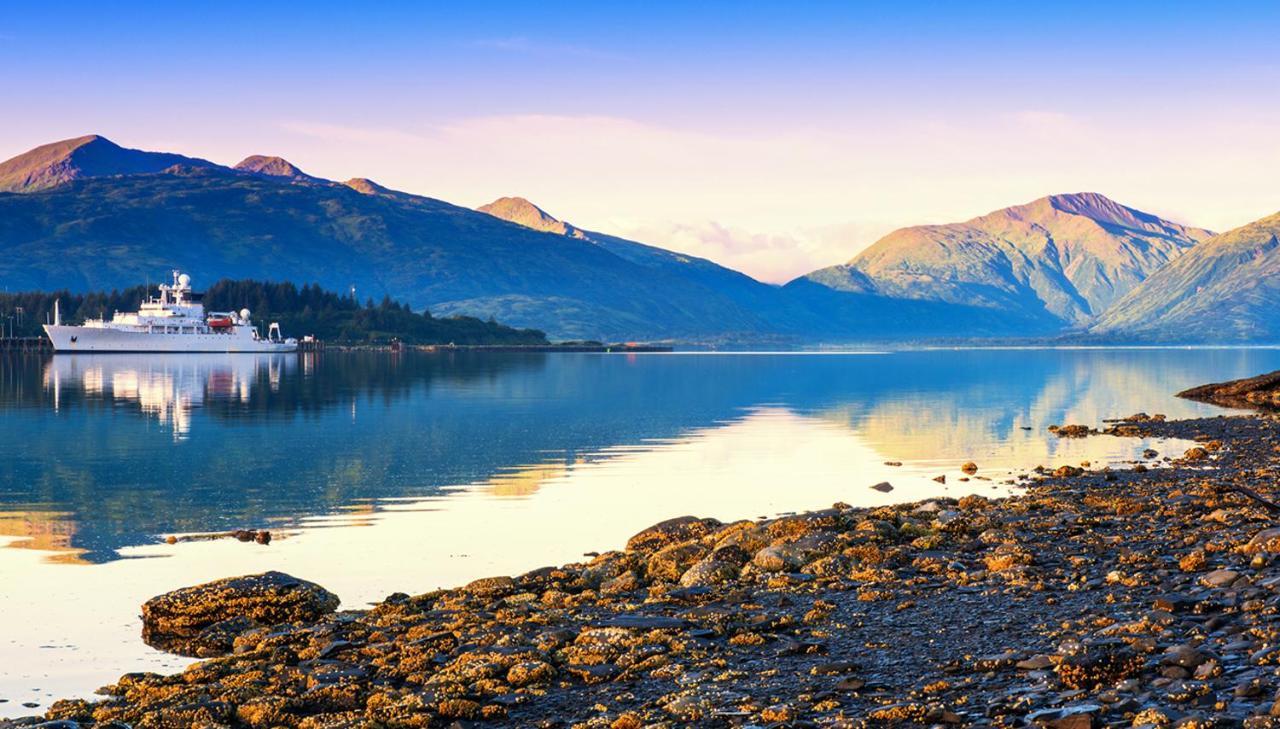 Kodiak Compass Suites Bagian luar foto
