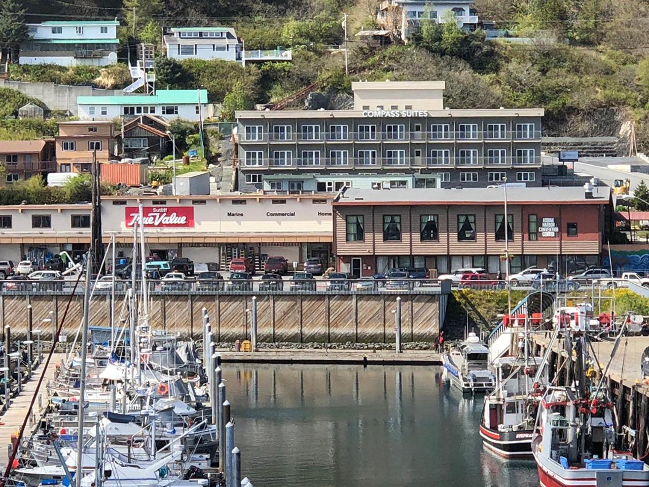 Kodiak Compass Suites Bagian luar foto