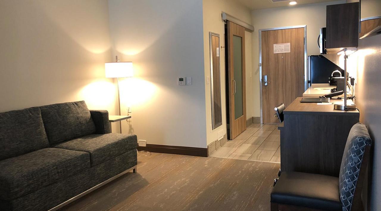 Kodiak Compass Suites Bagian luar foto